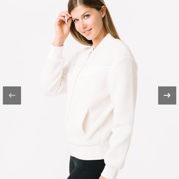 Zyia fleece jacket - Picture 3 of 13